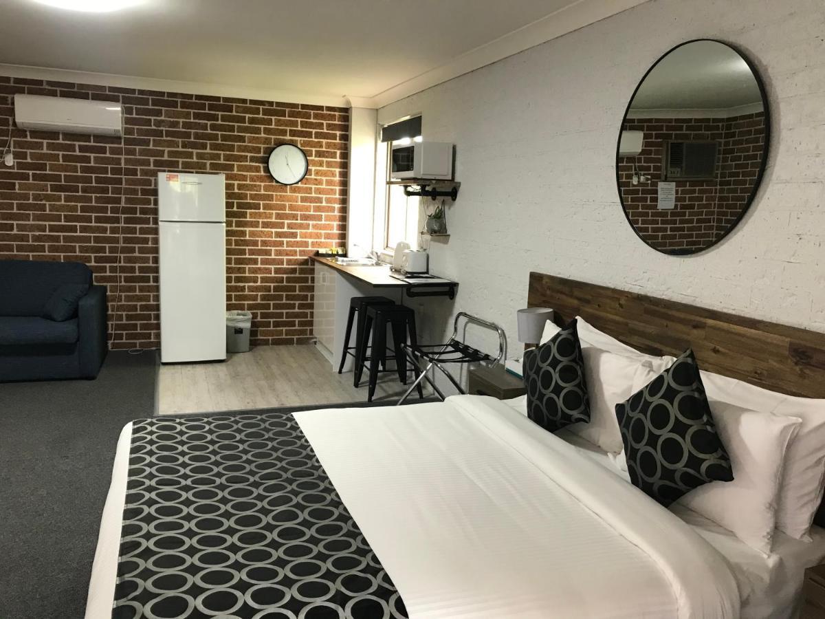 Coffs Shearwater Motel Кофс-Харбор Экстерьер фото