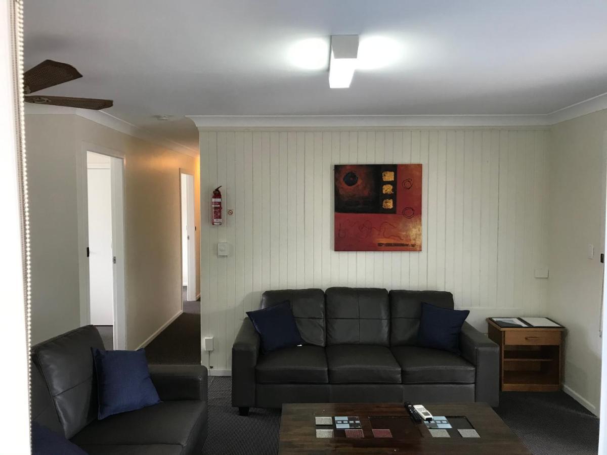 Coffs Shearwater Motel Кофс-Харбор Экстерьер фото
