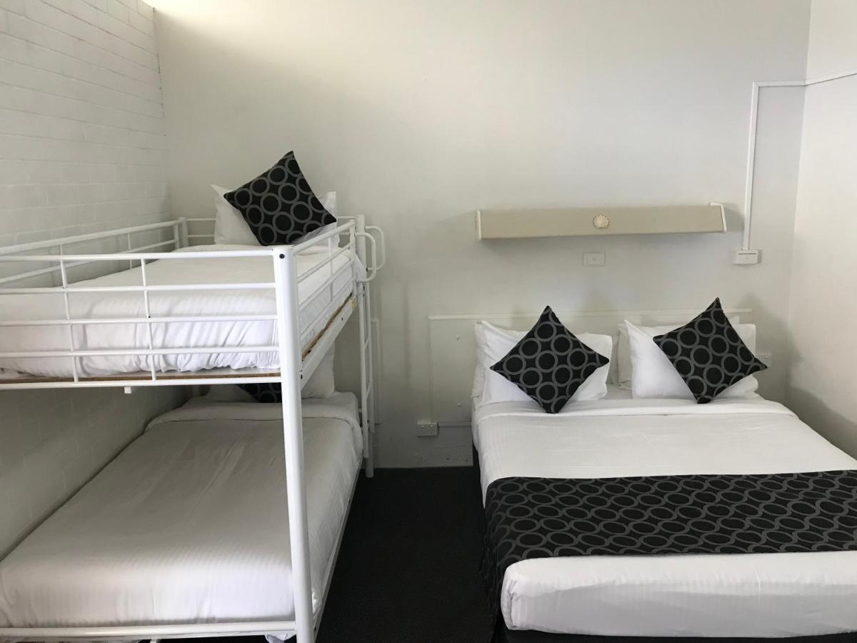 Coffs Shearwater Motel Кофс-Харбор Экстерьер фото
